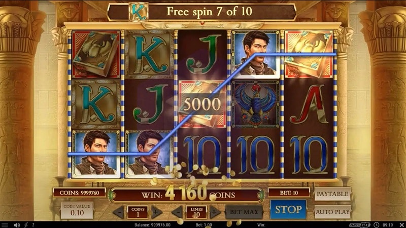 Ancient Egypt slot during free spins with explorer symbols